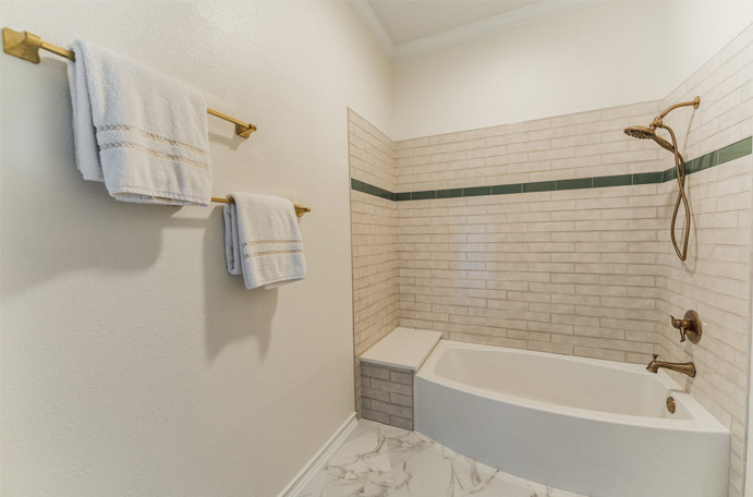 A new tile shower in Boerne.