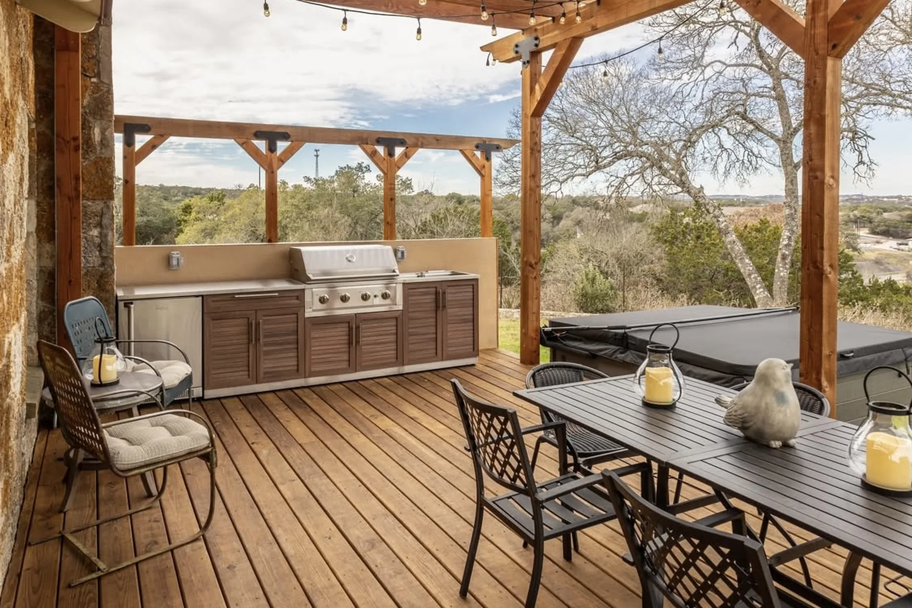 Outdoor Kitchens